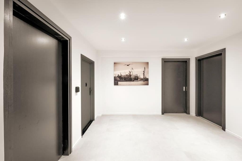 Hh 03 By Rockchair - Superhost Status - Modernes Apartment Mit Sonnigem Balkon & Premium Boxspringbetten In Winterhude - Hamburg Top Geheimtipp Esterno foto
