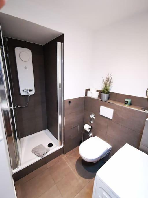 Hh 03 By Rockchair - Superhost Status - Modernes Apartment Mit Sonnigem Balkon & Premium Boxspringbetten In Winterhude - Hamburg Top Geheimtipp Esterno foto