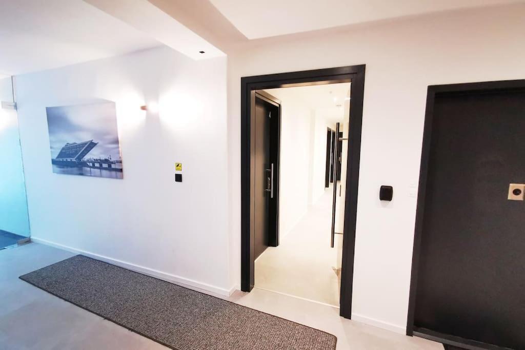 Hh 03 By Rockchair - Superhost Status - Modernes Apartment Mit Sonnigem Balkon & Premium Boxspringbetten In Winterhude - Hamburg Top Geheimtipp Esterno foto