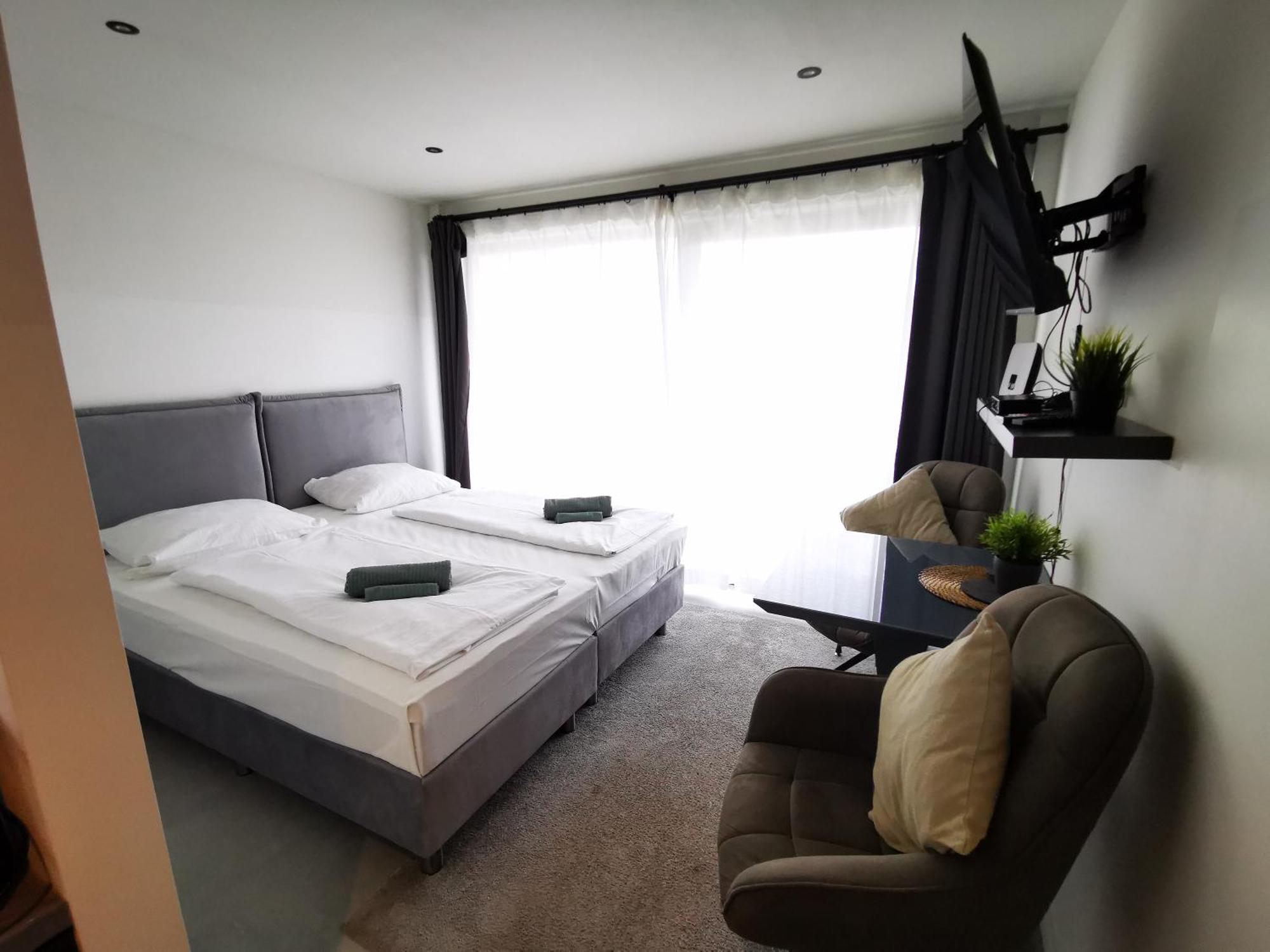 Hh 03 By Rockchair - Superhost Status - Modernes Apartment Mit Sonnigem Balkon & Premium Boxspringbetten In Winterhude - Hamburg Top Geheimtipp Esterno foto